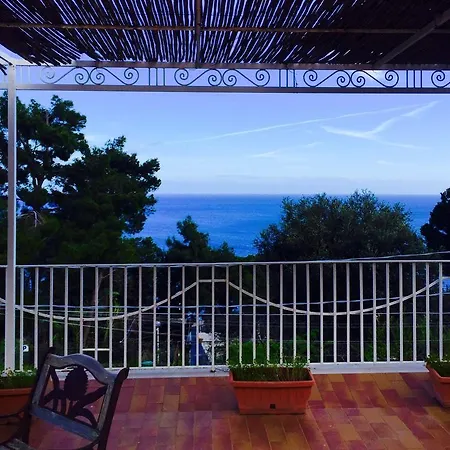 Nerano Πανσιόν